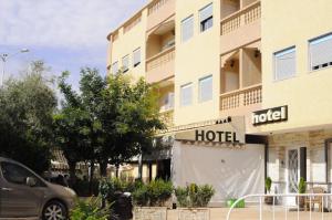 Hoone, kus hotell asub