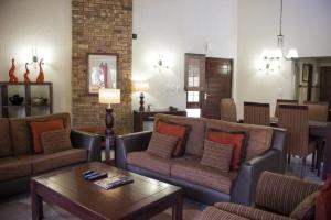 Χώρος καθιστικού στο Kruger Park Lodge Unit No 615 with Private Pool