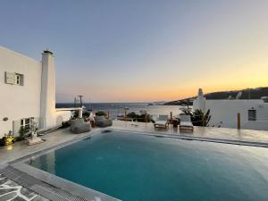 Bazén v ubytování myMykonos Villa I nebo v jeho okolí