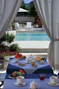 Jedlo v ubytovaní bed & breakfast alebo blízkom okolí