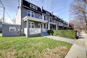 Gallery image of Relaxing, Spacious, Private, Walkable in Petworth! in Washington, D.C.