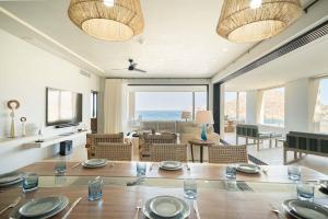 Posezení v ubytování 1 Homes Preview Cabo