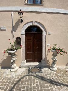 The facade or entrance of B&B I Giardini