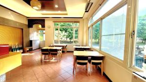 ห้องอาหารหรือที่รับประทานอาหารของ 杉羽松民宿 Seeing A Song INN