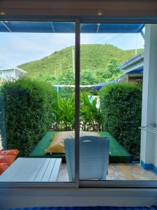 Afbeelding uit fotogalerij van Blue sky Koh larn Resort in Ko Larn