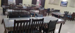 Restoran atau tempat lain untuk makan di Hotel curio's All seasons