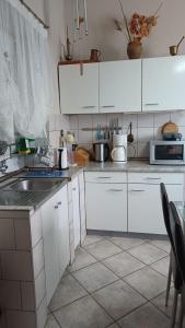A kitchen or kitchenette at Island house in Elika - Marathias