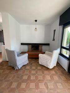 A seating area at Villa May en Riegu Vidiago Llanes