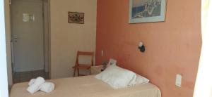 Postel nebo postele na pokoji v ubytování Cleo Rooms 250m from the beach