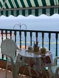 Balkón nebo terasa v ubytování Apartamento Playa Chica