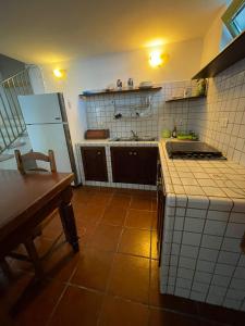 Kuchyňa alebo kuchynka v ubytovaní Villa Diamante Costa dei trabocchi Vasto