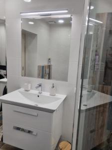 Phòng tắm tại RosA II +6 ảnh