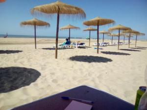 A beach at or near a szállodákat