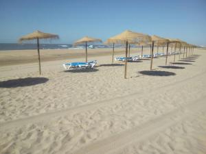 A beach at or near a szállodákat