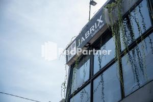 Certificat, premi, rètol o un altre document de Jabrix Hotel Mitra RedDoorz