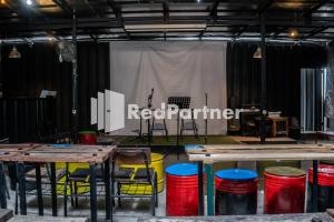 Restaurant o un lloc per menjar a Jabrix Hotel Mitra RedDoorz