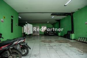 Foto de la galeria de Jabrix Hotel Mitra RedDoorz a Bandung