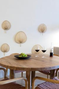 Foto dalla galleria di Acave Santorini Suites a Vóthon
