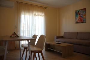 Posezení v ubytování Xanthiotis Apartments