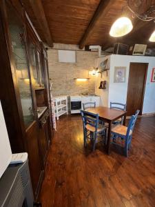 Kuchyňa alebo kuchynka v ubytovaní Locanda del Sole