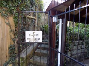 Certifikát, hodnocení, plakát nebo jiný dokument vystavený v ubytování Protea Guest House