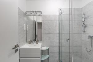 Kúpeľňa v ubytovaní Cozy 3-bedroom Apartment in the Heart of Budapest
