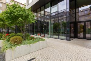 Budynek, w którym mieści się apartament