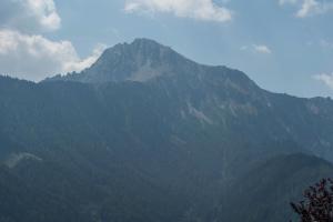 A general mountain view or a mountain view taken from Az apartmant