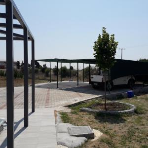 Gallery image of Garden's Sunset Αvra in Néa Michanióna