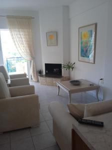 Gallery image of SeeTheSea Apartment Kanali in Preveza