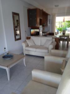 Gallery image of SeeTheSea Apartment Kanali in Preveza