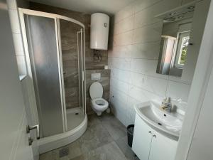 Koupelna v ubytování Apartments Vinko