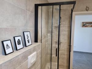 Ένα μπάνιο στο Vale Mare Apartment +25 φωτογραφίες