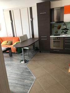Kuchyň nebo kuchyňský kout v ubytování Balchik Gardens apartments + 5 fotografií