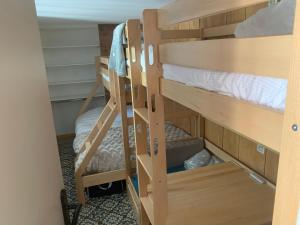 Posteľ alebo postele v izbe v ubytovaní Gîte de la Couze pavin