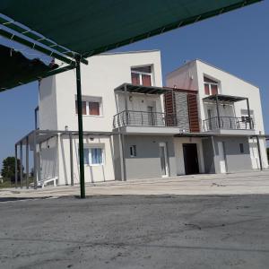 Το κτήριο όπου στεγάζεται  το διαμέρισμα