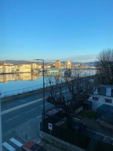 Gallery image of Appartement avec superbe vue sur le Rhône in Vienne