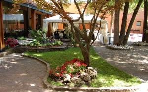 Zahrada ubytování Albergo Ristorante Sant'Eustorgio