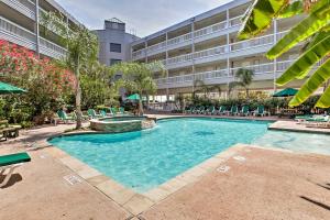 Gallery image of Galveston Condo with Oceanfront Views and 2 Pools in Galveston