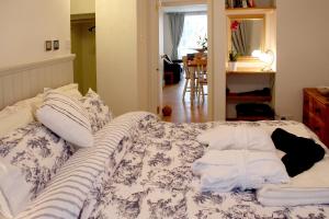 Ένα ή περισσότερα κρεβάτια σε δωμάτιο στο Beautiful Seaside one bedroom apartment