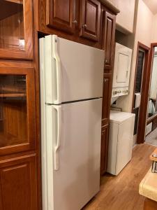 A kitchen or kitchenette at Berry Patch Cottage