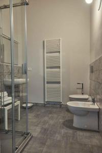 Le Corti di San Rocco tesisinde bir banyo