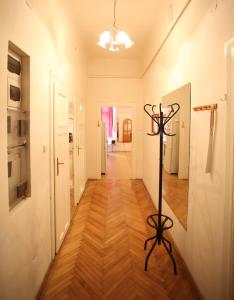 Ein Badezimmer in der Unterkunft Vacation Budapest Apartment