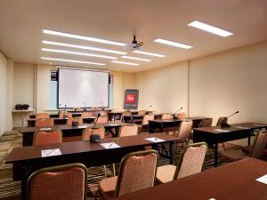 Zona de afaceri și/sau sala de conferințe de la Ibis Jakarta Senen
