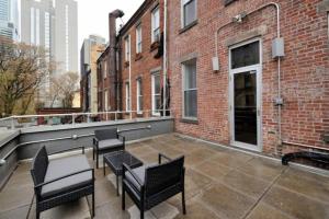 Imagen de la galería de Steps to Times Square Magnificent 2BR Apartment, en Nueva York