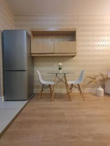 Kjøkken eller kjøkkenkrok på Stunning, Modern 1 bedroom Apartment Sandton