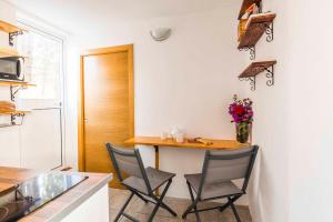 Zdjęcie z galerii obiektu SUNSET HOUSE w Maladze