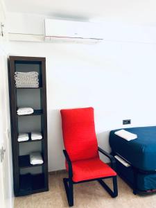 A seating area at Apartamento Flamingo Puerto Marina - 150m Playa