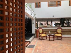 Majoituspaikan Hotel Calle Principal aula tai vastaanotto