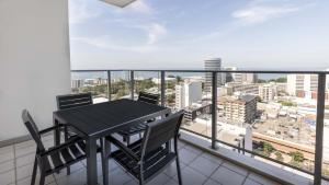 Ein Balkon oder eine Terrasse in der Unterkunft Oaks Darwin Elan Hotel